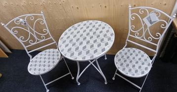 Bistro set romantisch ijzeren Tuinset Franse stijl brocante beschikbaar voor biedingen