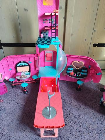 LOL Camper met Popetjes - Leuk voor Sinterklaas! beschikbaar voor biedingen