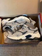 Nike AL8 nieuw! Maat 36, Verzenden, Zo goed als nieuw, Grijs, Sneakers of Gympen