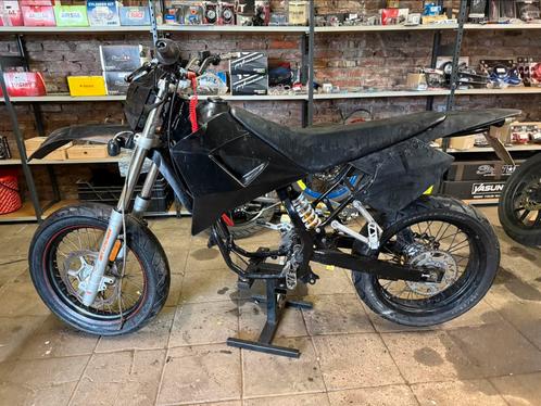 Cpi schakelbrommer met kenteken zonder wok rollend frame, Fietsen en Brommers, Brommers | Honda, Gebruikt, Overige modellen, Ophalen of Verzenden