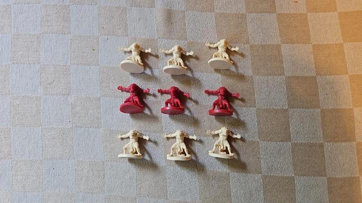 bordspel Descent Journeys in the Dark miniaturen fraai, Hobby en Vrije tijd, Gezelschapsspellen | Bordspellen, Zo goed als nieuw