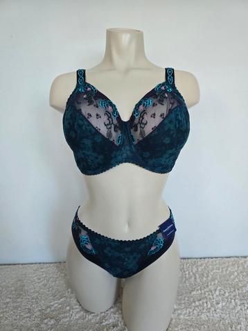 Nieuw prima donna bh madam butterfly 75i of 80i
slip 40 beschikbaar voor biedingen