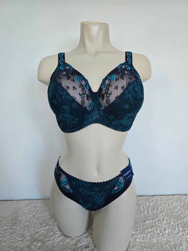 Nieuw prima donna bh madam butterfly 75i of 80i
slip 40, Kleding | Dames, Ondergoed en Lingerie, BH, Overige kleuren, Ophalen of Verzenden