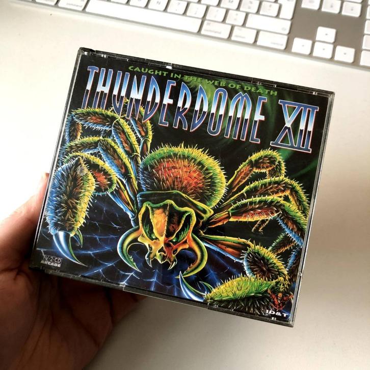 album Thunderdome XII 1996 (incompleet), Cd's en Dvd's, Cd's | Dance en House, Zo goed als nieuw, Overige genres, Ophalen of Verzenden