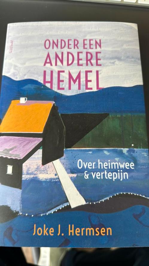 Joke J. Hermsen - Onder een andere hemel, Boeken, Filosofie, Zo goed als nieuw, Ophalen of Verzenden