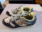 Karhu Synchron Classic 42,5 valt een maat kleiner, Overige kleuren, Ophalen of Verzenden, Sneakers of Gympen, Gedragen