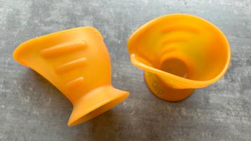 Camocup, twee stuks in geel beschikbaar voor biedingen