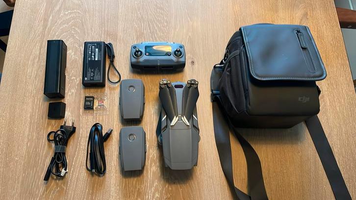 Dji mavic 2 pro fly more pack, Audio, Tv en Foto, Drones, Zo goed als nieuw, Ophalen
