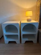 2 nachtkastjes wit, Huis en Inrichting, Slaapkamer | Nachtkastjes, Ophalen, Zo goed als nieuw, Minder dan 45 cm, Minder dan 55 cm