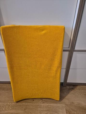 BABY AANKLEED KUSSEN. In zeer goede en nette staat. Afhalen. beschikbaar voor biedingen