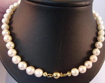 Wit parelcollier- 46,5 cm - 14 karaat goud - 25,50 gram beschikbaar voor biedingen
