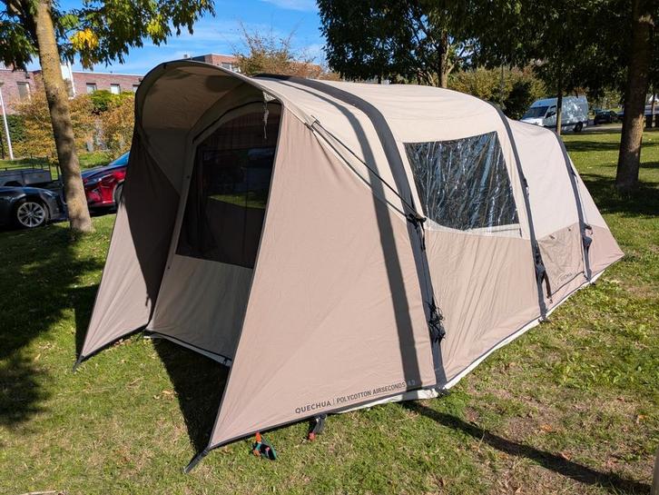 Quechua Airseconds 4.2 4 persoons tent met pomp, Caravans en Kamperen, Tenten, tot en met 4, Zo goed als nieuw, Ophalen