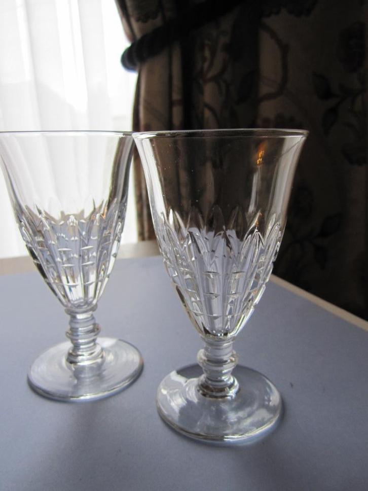 Twee mooie kristal portoglazen - geslepen fries, Antiek en Kunst, Antiek | Glas en Kristal, Verzenden