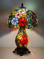 Tiffany Stijl Lamp met Bloemen en Druiven, Antiek en Kunst, Antiek | Lampen, Ophalen of Verzenden