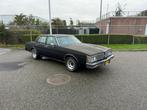 Oldsmobile, Automaat, Achterwielaandrijving, 8 cilinders, Alcantara