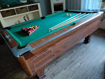 poolbiljart poolbillard 6 ft? Wilhemina Fischer gulden Café  beschikbaar voor biedingen