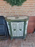 Oude gietijzeren kachel, Huis en Inrichting, Ophalen, Gebruikt, Hout, Houtkachel