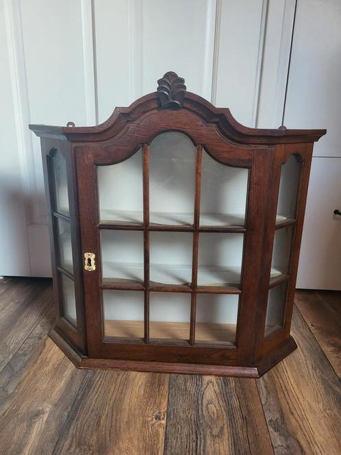 Schattig vintage vitrinekastje - Wandkast, Antiek en Kunst, Antiek | Meubels | Kasten, Ophalen