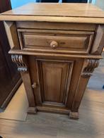 Nachtkastje antiek, Huis en Inrichting, Slaapkamer | Nachtkastjes, Ophalen of Verzenden, Gebruikt, 65 cm of meer