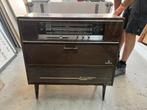 Vintage radio met oude platen speler, Antiek en Kunst, Antiek | Tv's en Audio, Ophalen