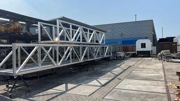Nieuwe Aluminium brug 12,5m1 beschikbaar voor biedingen