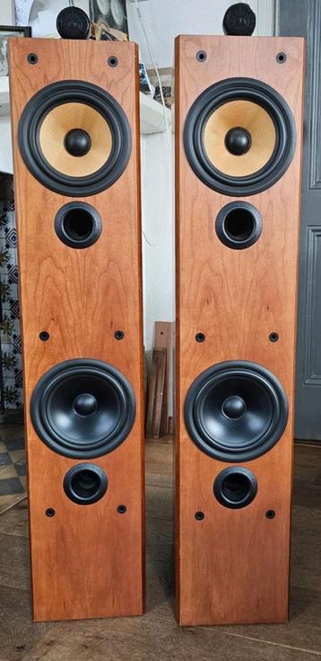 B&W Preference 6 topzuilen,rosewood fineer,Made in UK, izgst beschikbaar voor biedingen