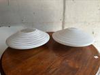 Set van 2 vintage glazen lampenkappen – spiraal / UFO stijl, 25 tot 50 cm, Wit, Rond, Ophalen of Verzenden