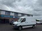 Mercedes-Benz Sprinter 413 CDI Aut 95kw | L2H3 Professional, Auto's, Bestelauto's, Automaat, Gebruikt, Euro 6, 4 cilinders