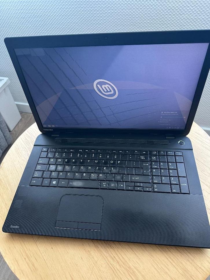 Toshiba Satellite C70D-B-110 320Gb HDD 8Gb intern Linux Mint, Computers en Software, Windows Laptops, Gebruikt, 17 inch of meer