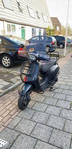 Vespa sprint FULL OPTION, Fietsen en Brommers, Scooters | Vespa, Vespa S, Ophalen of Verzenden, Zo goed als nieuw, Benzine
