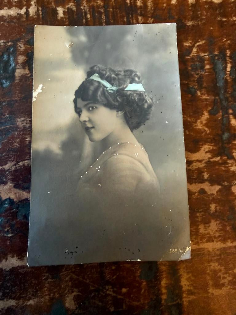 Antieke gelopen ansicht kaart ansichtkaart dame vrouw, Ophalen of Verzenden, Voor 1940, Zo goed als nieuw, Overige onderwerpen