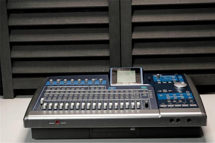 Tascam 2488 mk2, Muziek en Instrumenten, Mengpanelen, Gebruikt, 20 kanalen of meer, Microfooningang, Ophalen of Verzenden