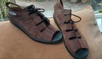 Nieuwe jj nubuck leren dames sandalen. Maat 42, Bruin, Nieuw, Sandalen of Muiltjes, Ophalen of Verzenden