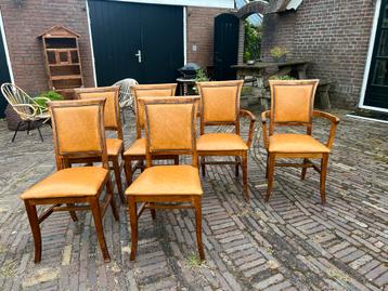 lederen stoelen set van 6 beschikbaar voor biedingen