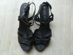 Zwarte open schoenen met 5½ cm. hakje. Mt. 41. Leren zool., Zwart, Ophalen of Verzenden, Zo goed als nieuw, T.R.E.N.D O.N.E