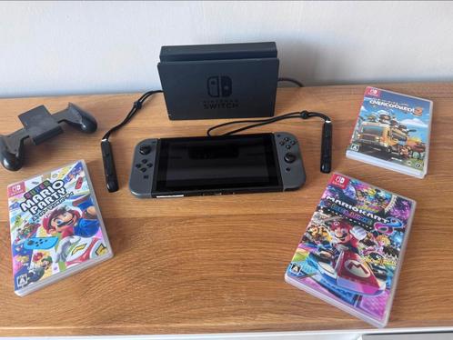 Nintendo Switch + 2 Controllers + 3 spellen, Spelcomputers en Games, Spelcomputers | Nintendo Switch, Zo goed als nieuw, Switch Original