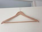 8 houten kledinghangers, Ophalen of Verzenden, Zo goed als nieuw, Hout, Volwassenen