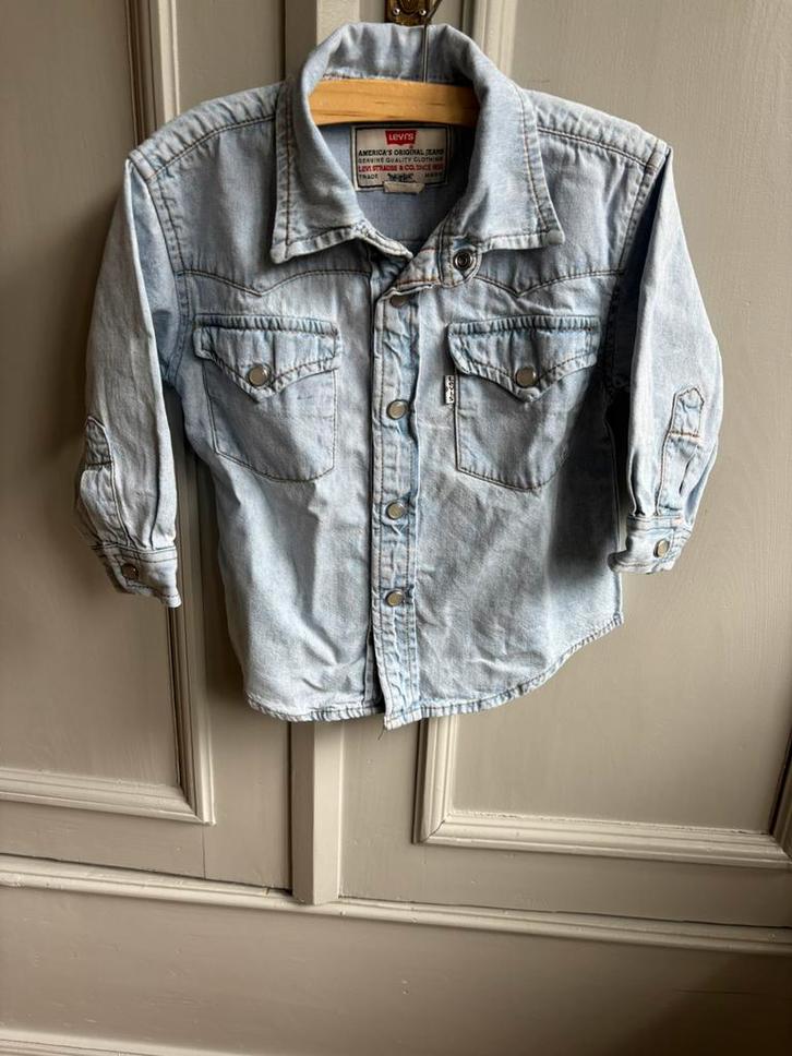 Levi’s leuke spijkerblouse lichtblauw jongen maat 86:92, Kinderen en Baby's, Babykleding | Maat 86, Zo goed als nieuw, Jongetje