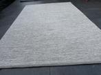showmodel (in perfecte staat)  vloerkleed van Pode by Leolux, Pode by Leolux, Hasselt, Ophalen of Verzenden, 200 cm of meer