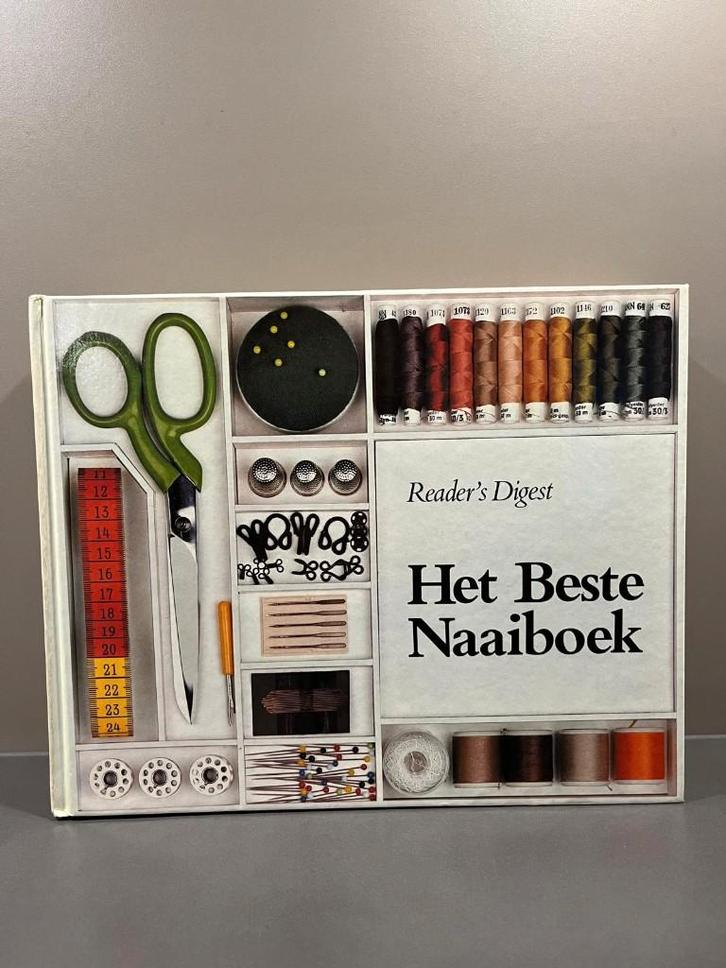 Het beste naaiboek (Reader's Digest) - W. van Asperen Verven, Boeken, Hobby en Vrije tijd, Zo goed als nieuw, Borduren en Naaien