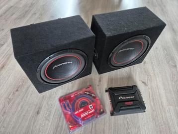 2X Compleet Pioneer Subwoofers met Versterker incl kabelset beschikbaar voor biedingen