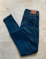 Levi's broek 711 skinny 26/30, Blauw, Ophalen of Verzenden, Zo goed als nieuw, W27 (confectie 34) of kleiner