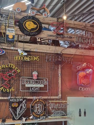 vintage neon light uit Amerika  beschikbaar voor biedingen