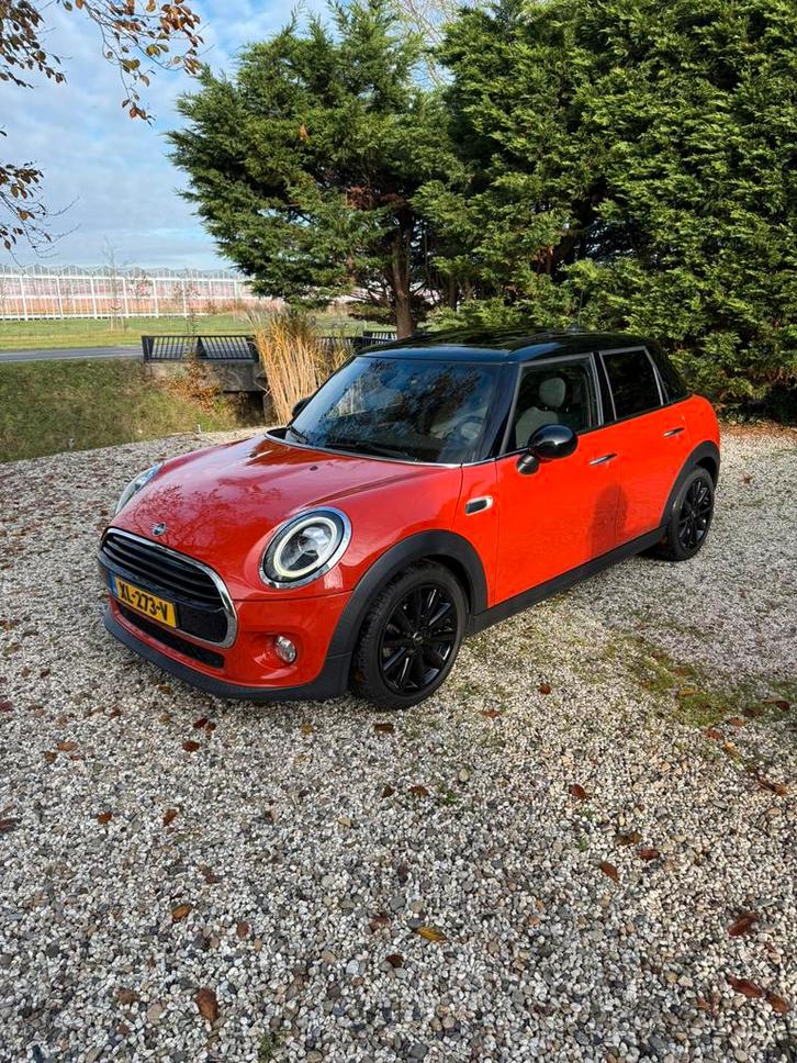Mini Cooper 5-deurs (f55) 1.5 136pk Aut 2019, Auto's, Mini, Particulier, Cooper, Airbags, Airconditioning, Alarm, Apple Carplay