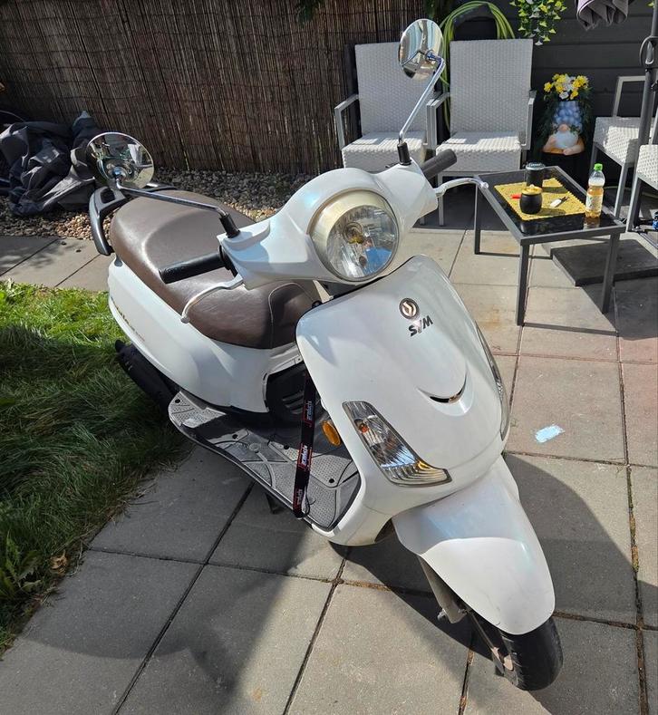 Te koop sym fiddle 2 50s 2017, Fietsen en Brommers, Snorfietsen en Snorscooters, Zo goed als nieuw, Benzine, Ophalen of Verzenden