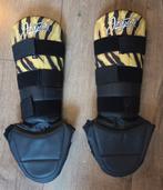 Joya scheenbeschermers maat M met tijgerprint, Gebruikt, Overige, Vechtsportbescherming, Maat M