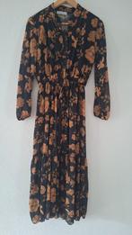 Jurk, Ophalen of Verzenden, Zo goed als nieuw, Maat 38/40 (M), Boven de knie