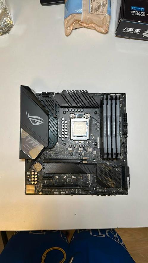 INTEL i7 10700k + ROG Z490-G gaming + 32gb DDR4 corsair, Computers en Software, Moederborden, Zo goed als nieuw, DDR4, Ophalen of Verzenden