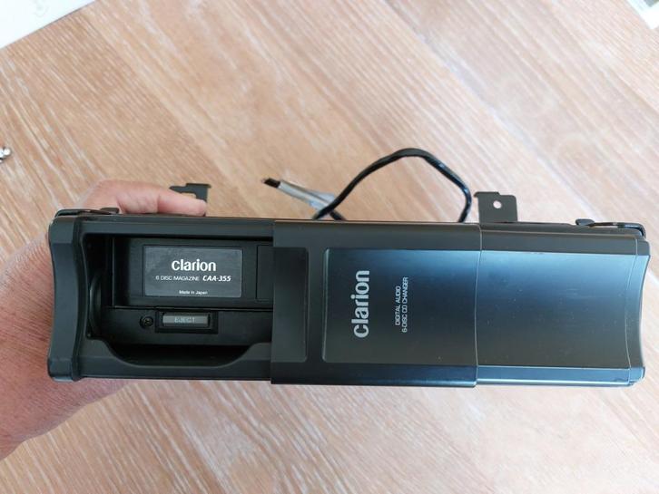 Cd wisselaar voor in de auto merk clarion z.g.a.n., Auto diversen, Auto-accessoires, Zo goed als nieuw, Ophalen of Verzenden