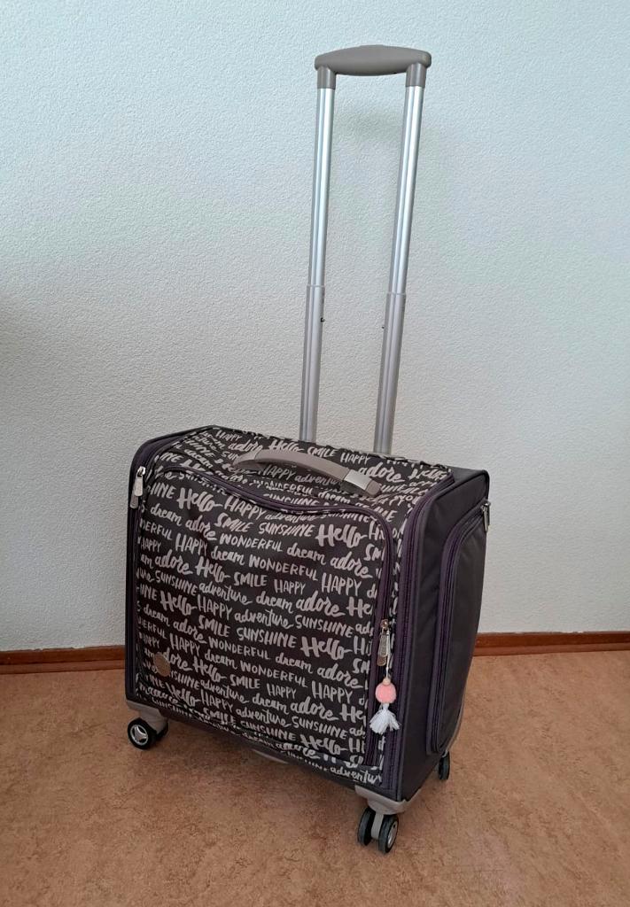 Mooie grote We R Memory Keepers scrapkoffer, Hobby en Vrije tijd, Scrapbooking, Zo goed als nieuw, Overige typen, Ophalen